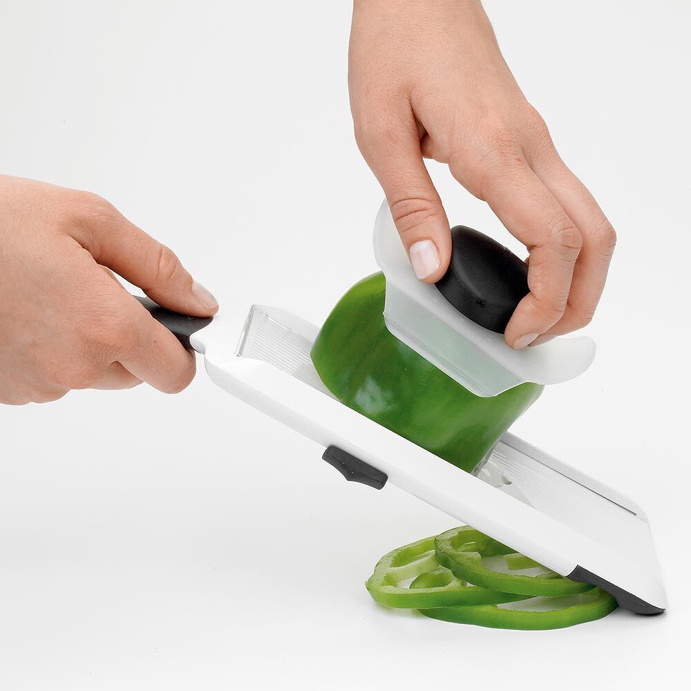 OXO Good Grips Hand-Held Mandoline Slicer O0