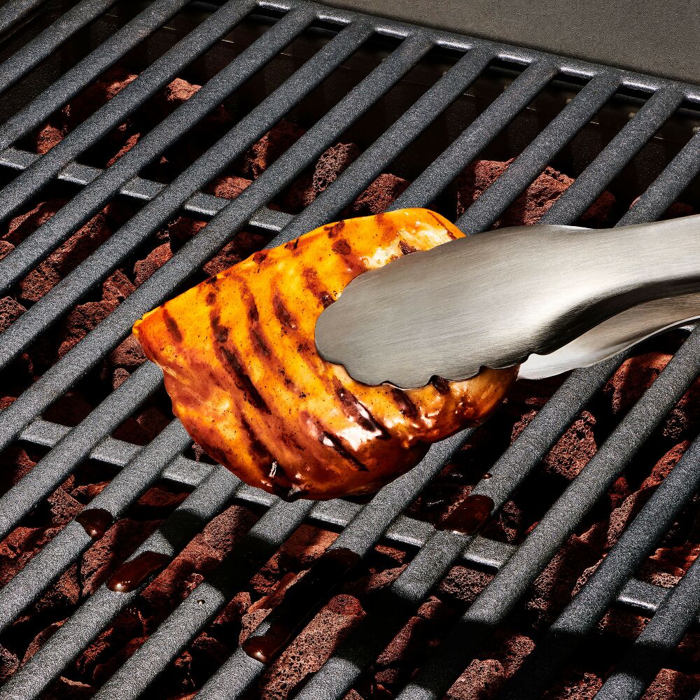 Grilling Tongs with Built-In Bottle Opener Y5
