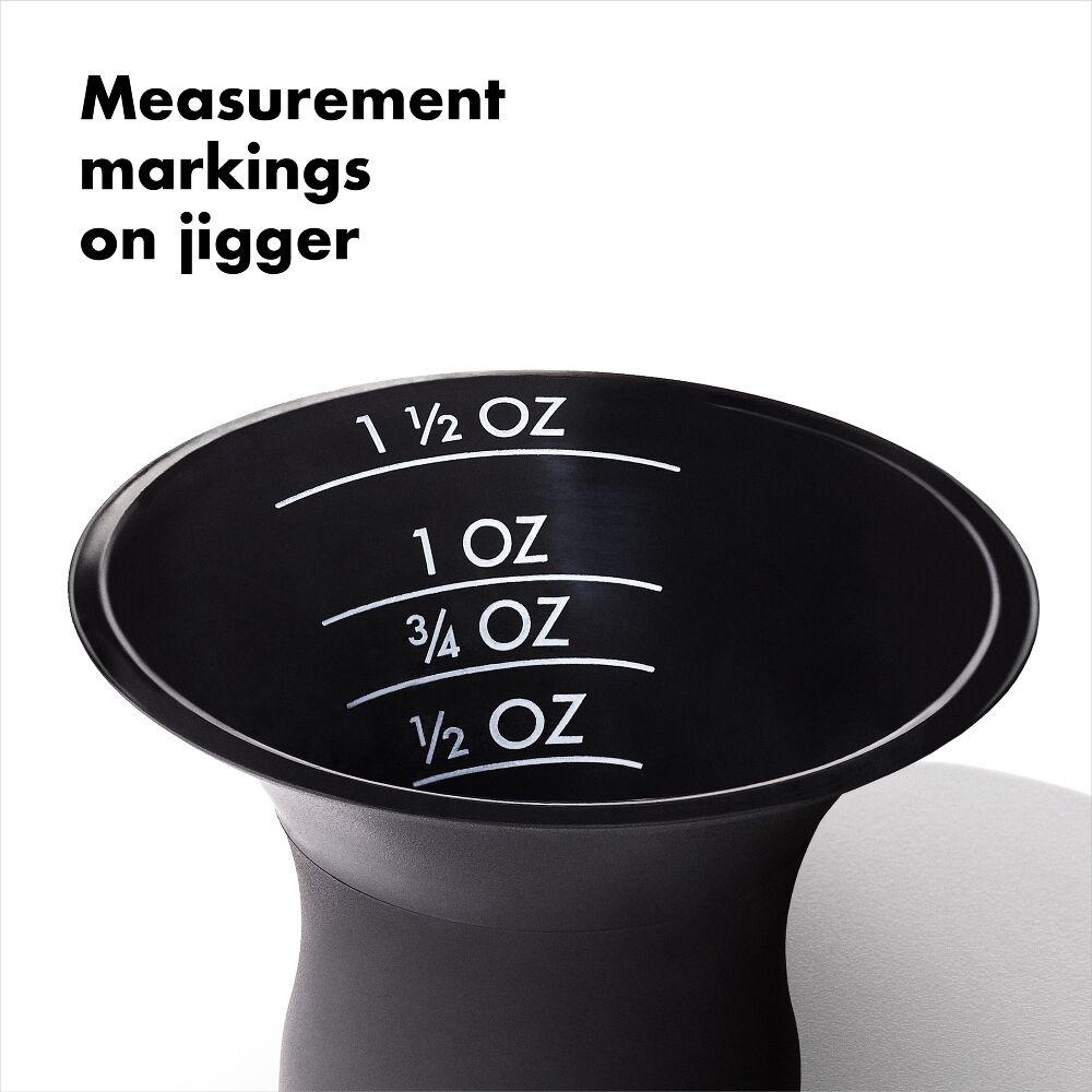 OXO Good Grips Plastic Cocktail Shaker- 20 oz/590 mL capacity V2