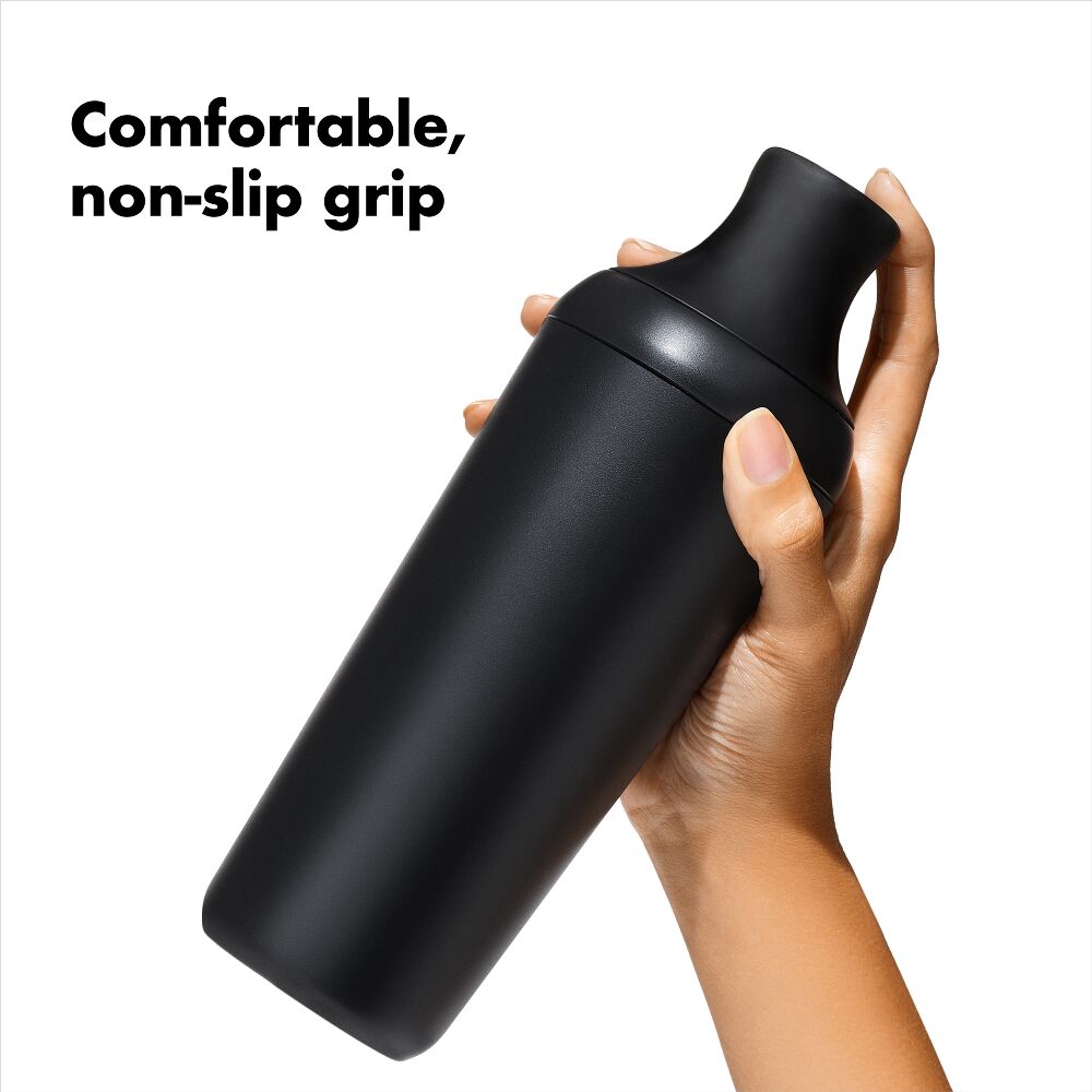 OXO Good Grips Plastic Cocktail Shaker- 20 oz/590 mL capacity V2