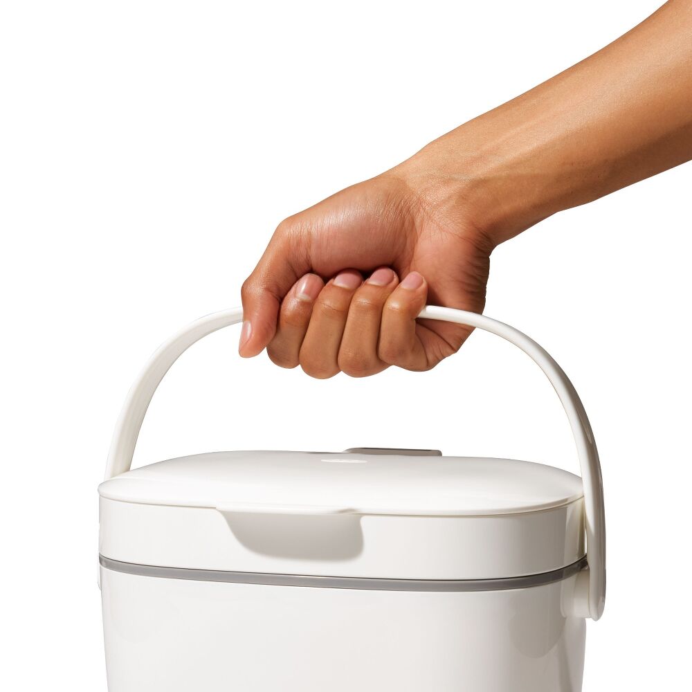 Easy-Clean Compost Bin - 1.75 Gal F9