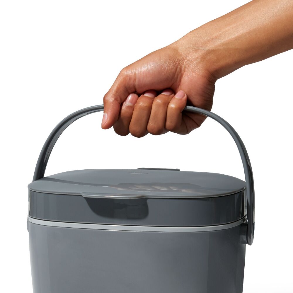 Easy-Clean Compost Bin - 1.75 Gal F9