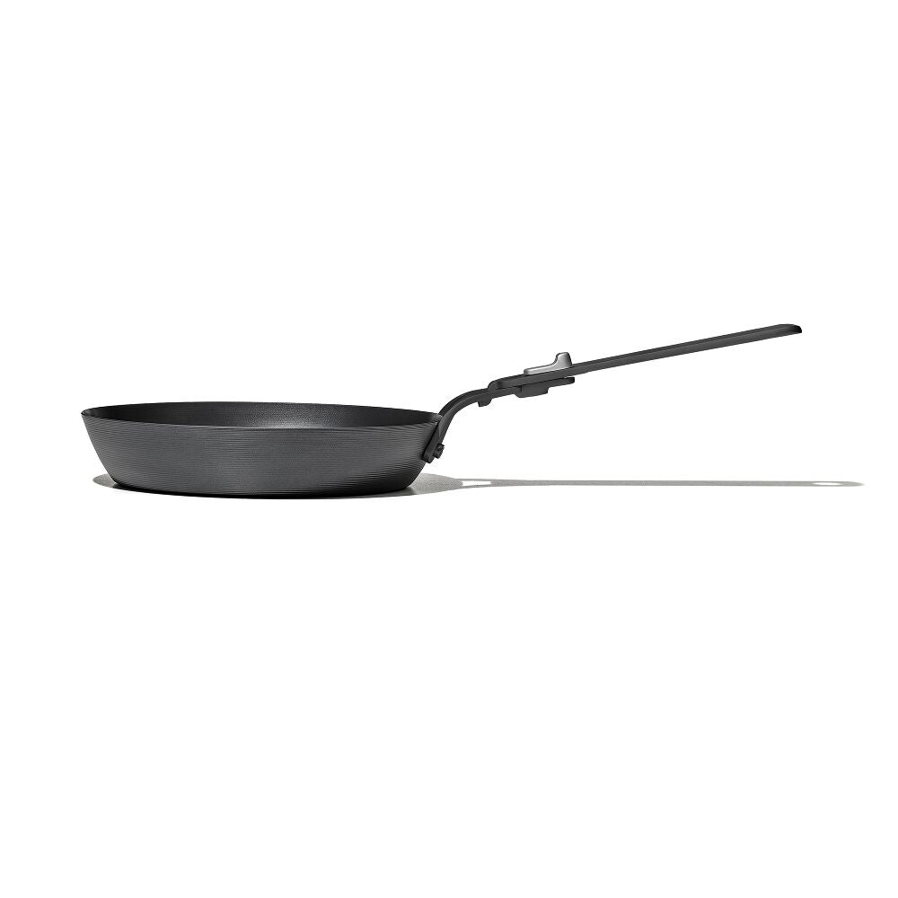 Carbon Steel With Removable Handle 8in Pan P7