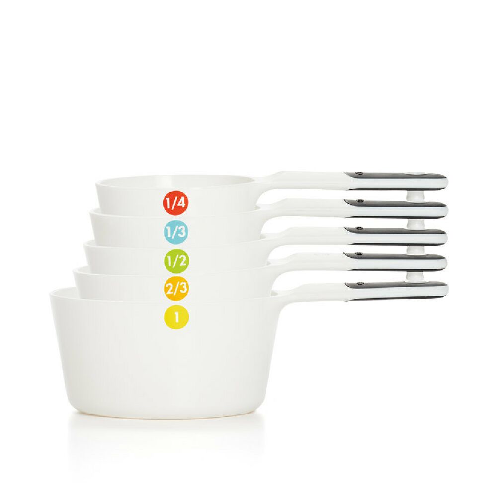 6 Piece Plastic Measuring Cups Y7