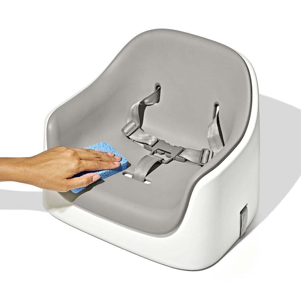 Nest Booster Seat with Removable Cushion D0