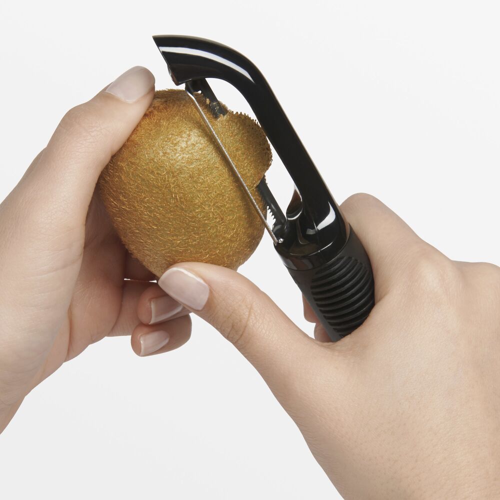 Serrated Peeler D8