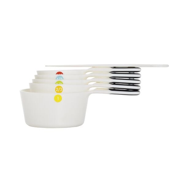 6 Piece Plastic Measuring Cups Y7