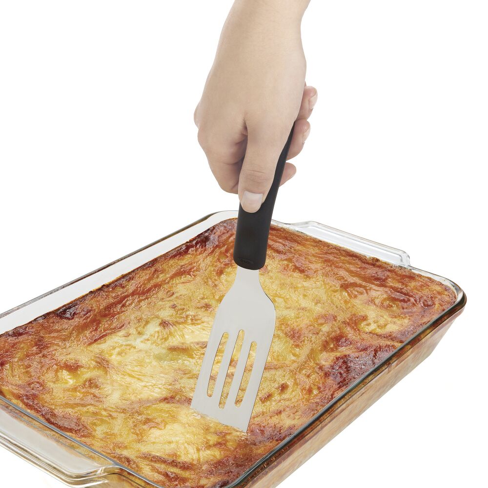 Cut & Serve Turner J0