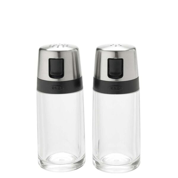 Simple Salt and Pepper Shaker Set A2