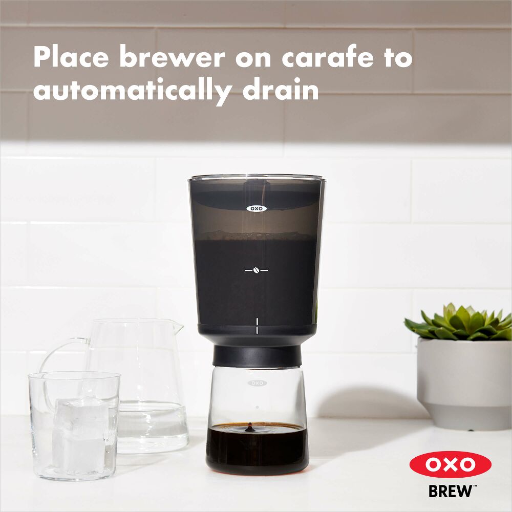 Compact Cold Brew Coffee Maker P1