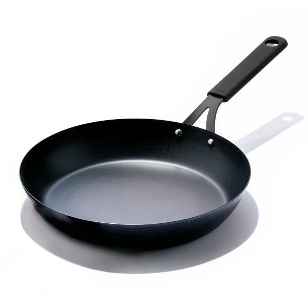 OXO Carbon Steel Obsidian Series 12-Inch Frypan with Silicone Sleeve Y8