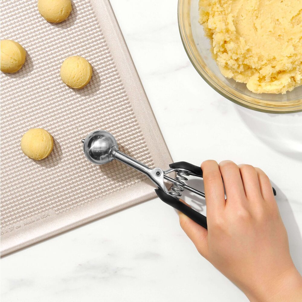Small Cookie Scoop I8