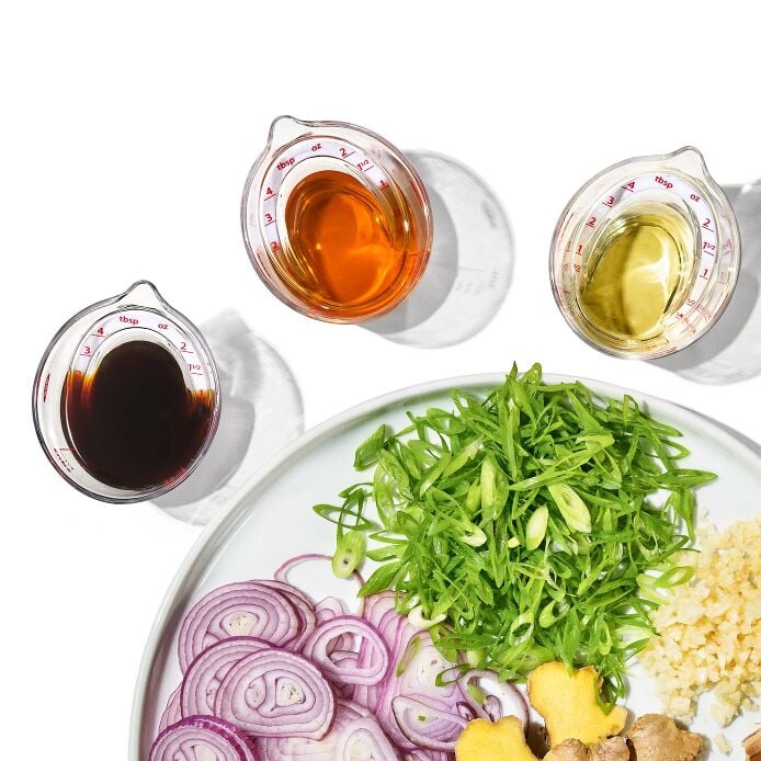 Mini Angled Measuring Cup C9