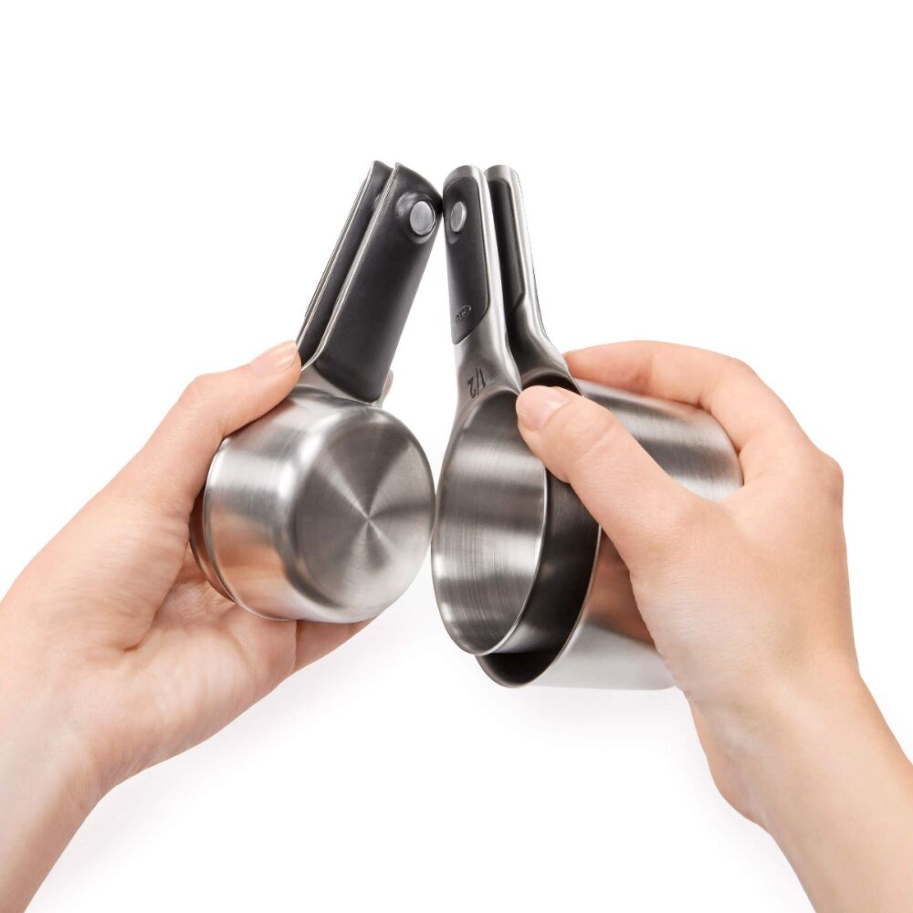Stainless Steel Measuring Cups B4