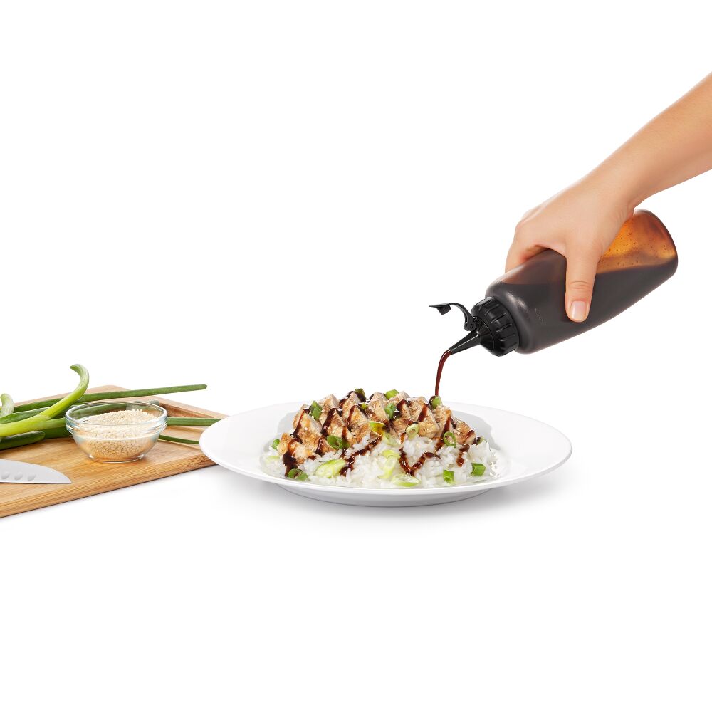 OXO Chef's Squeeze Bottles - 12 ounces H9