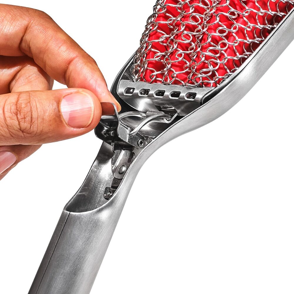 Coiled Grill Brush With Replaceable Head L7