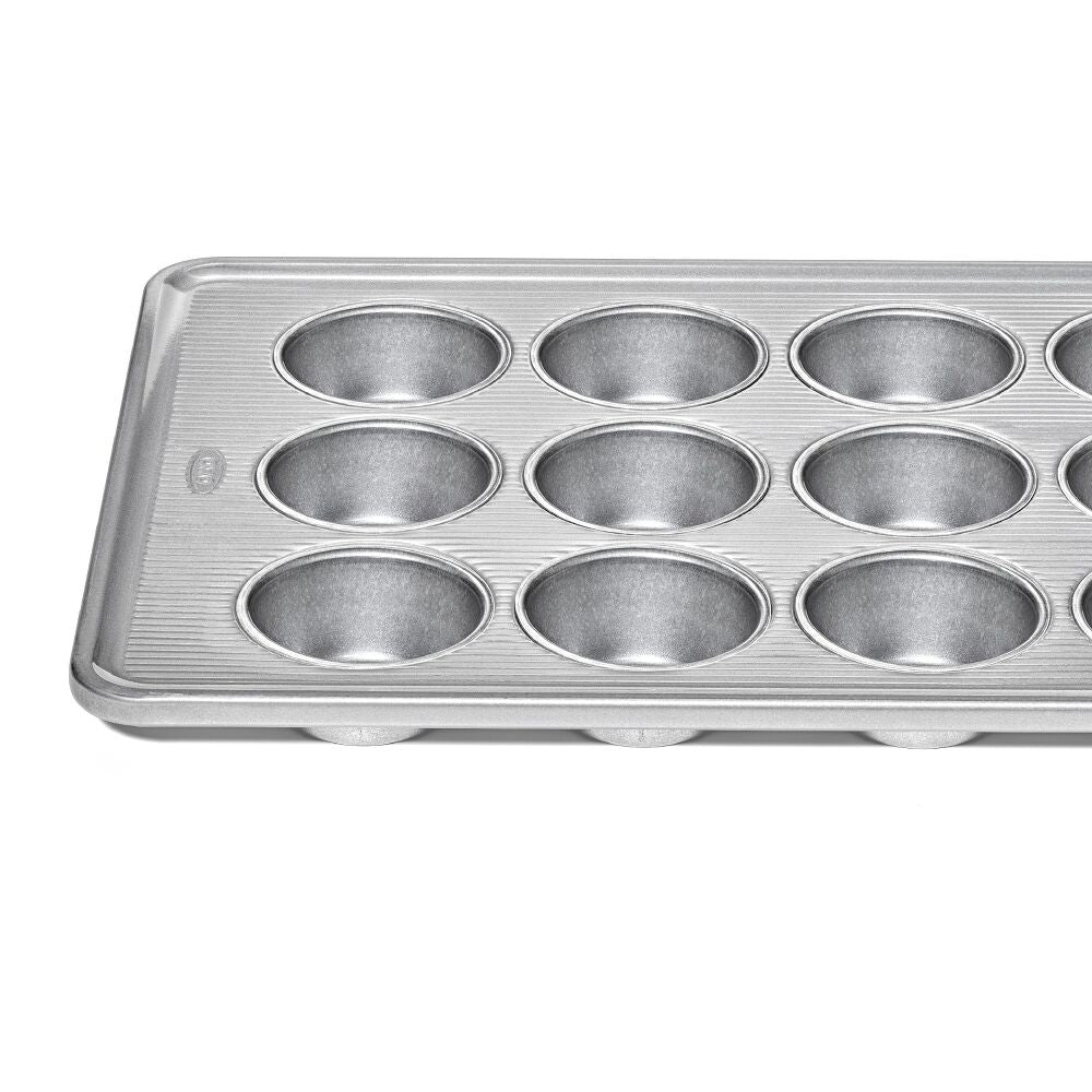 Nonstick Pro Clear Coated 12 Cup Muffin Pan C1