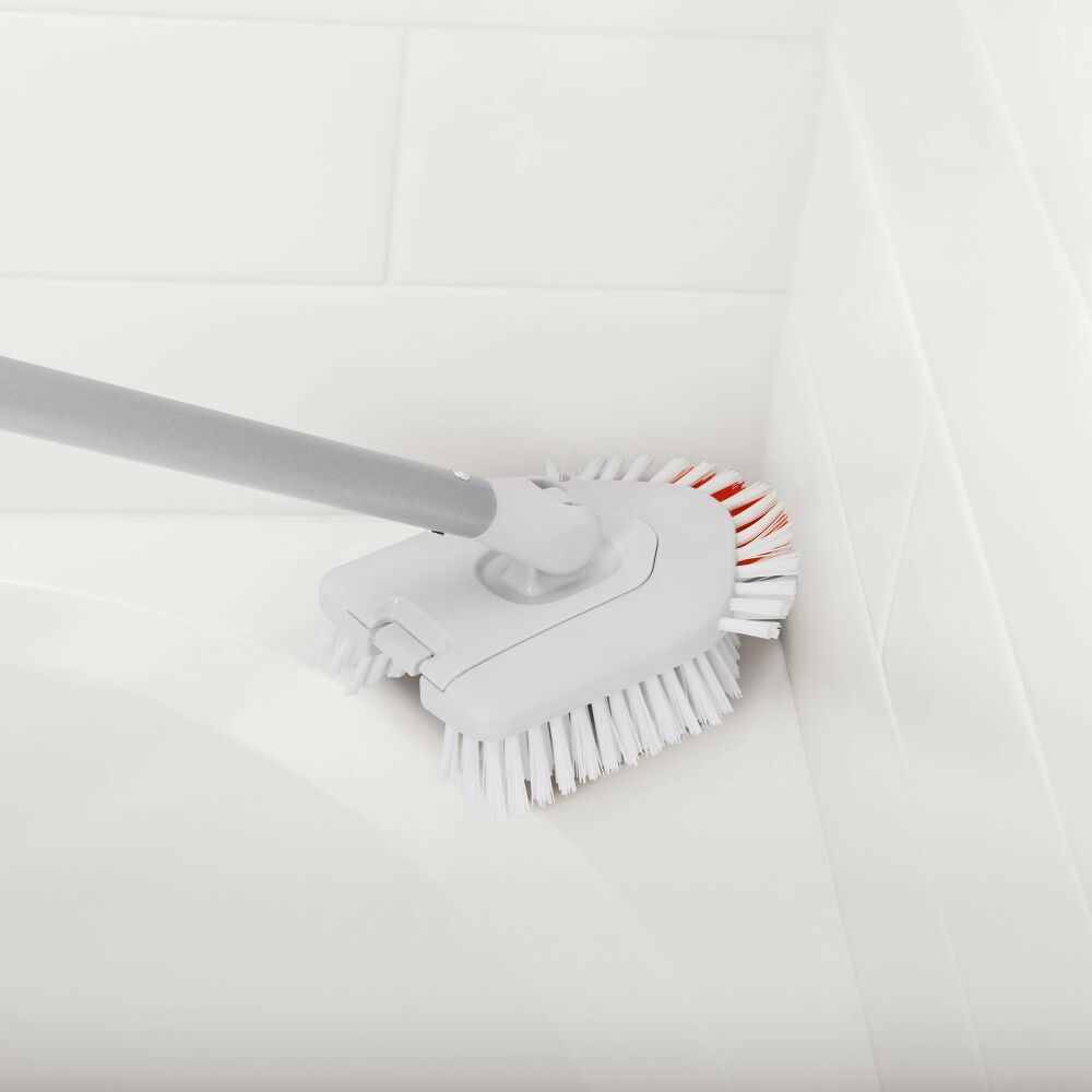 Extendable Tub & Tile Brush E5