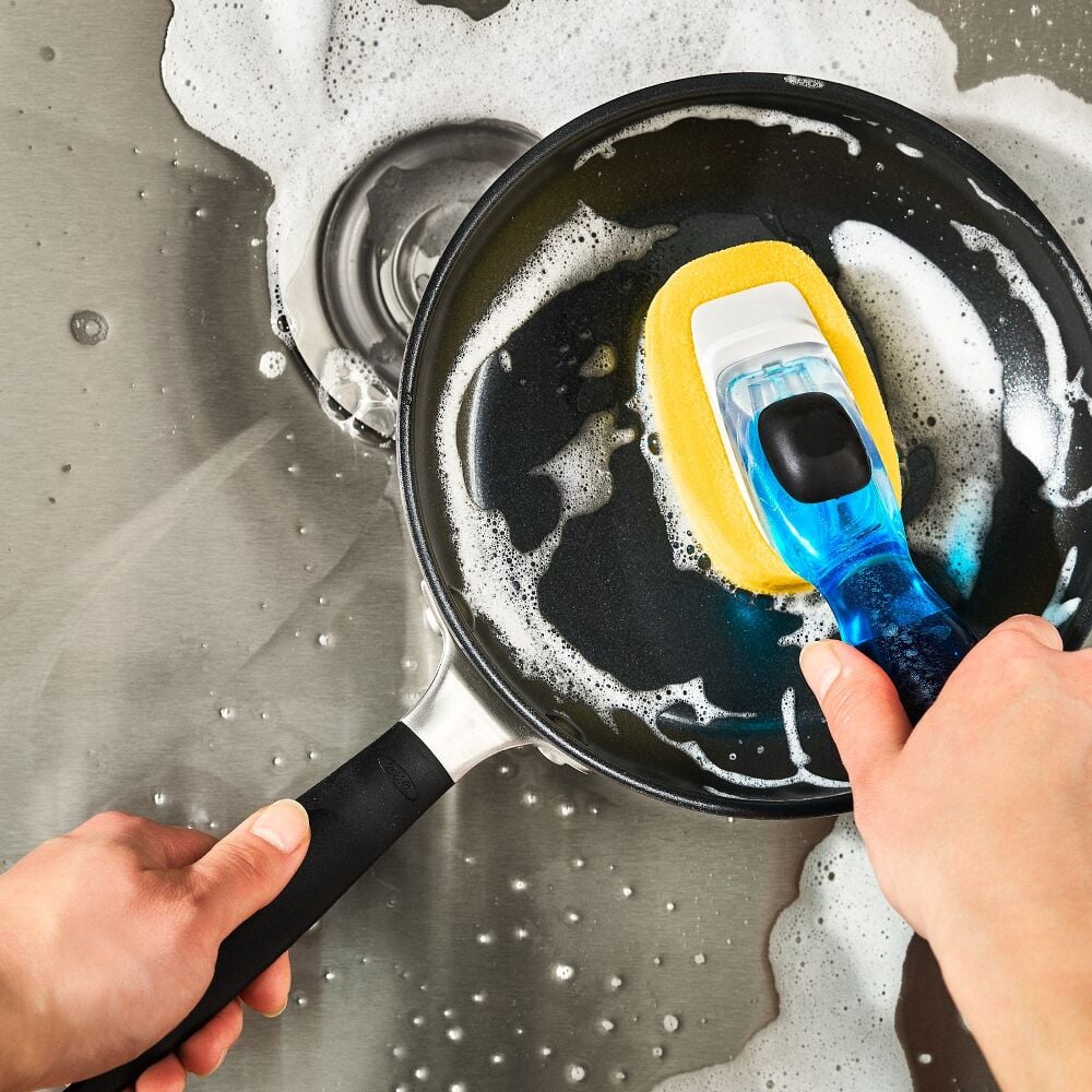 Soap Dispensing Dish Sponge L9
