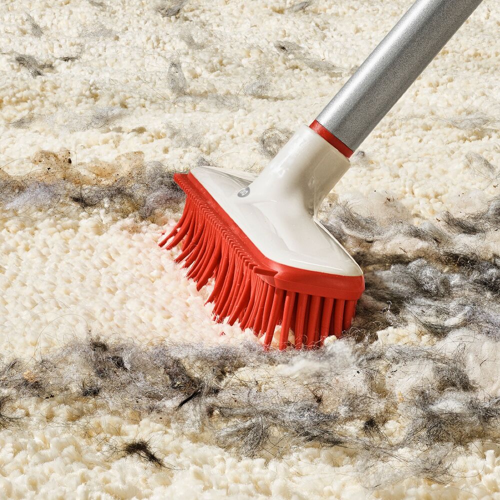 OXO Good Grips Fur Broom W5