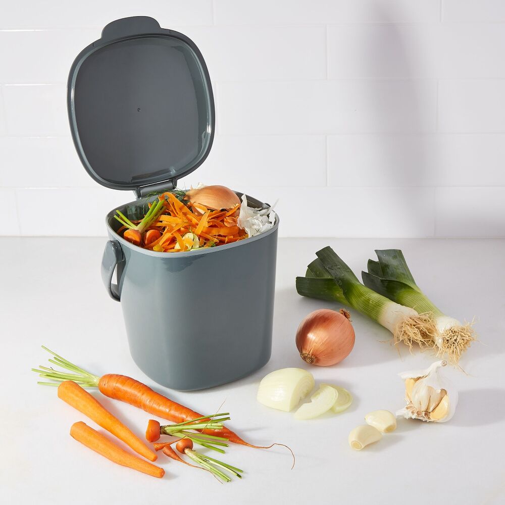Easy-Clean Compost Bin - 0.75 Gal V7