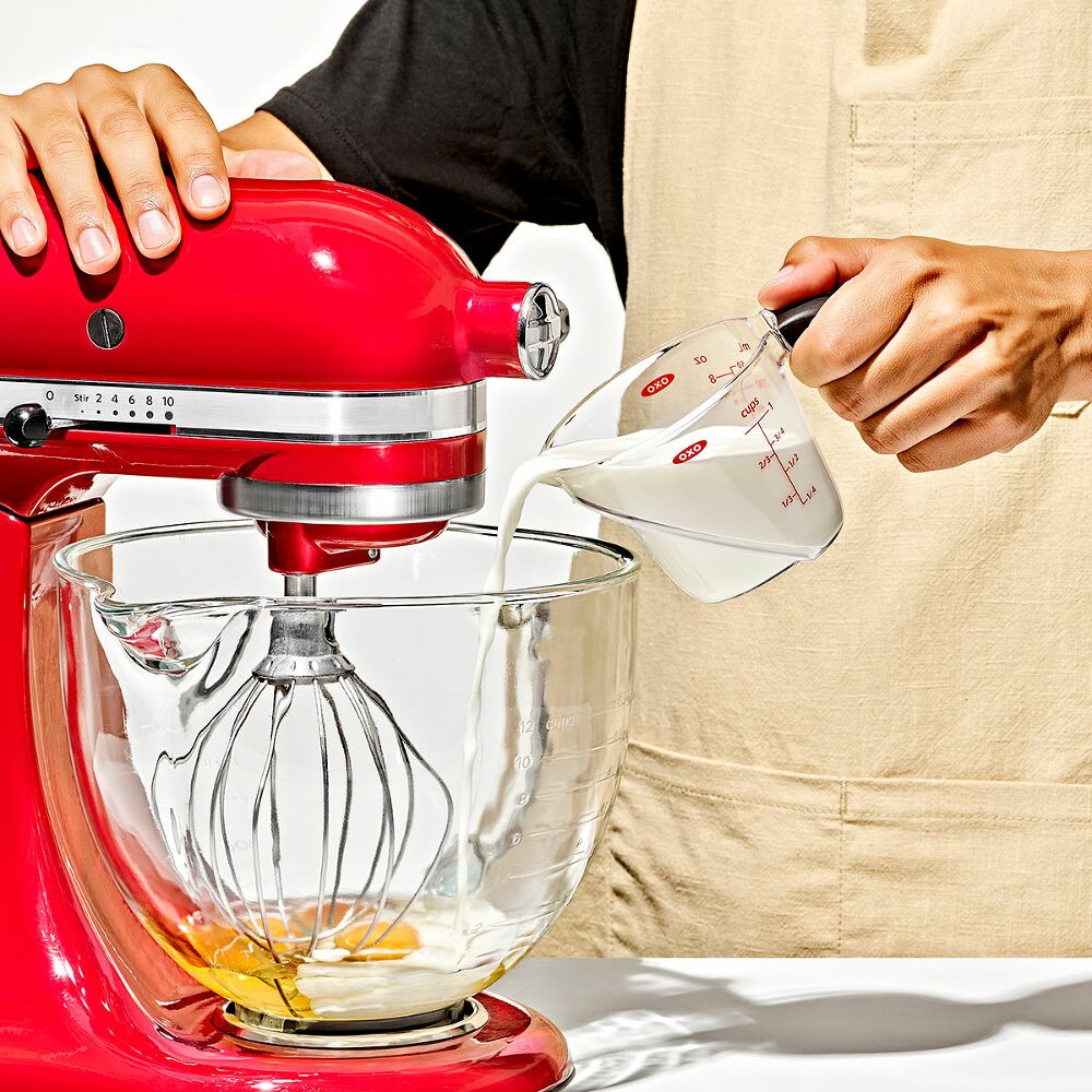 1-Cup Angled Measuring Cup S3