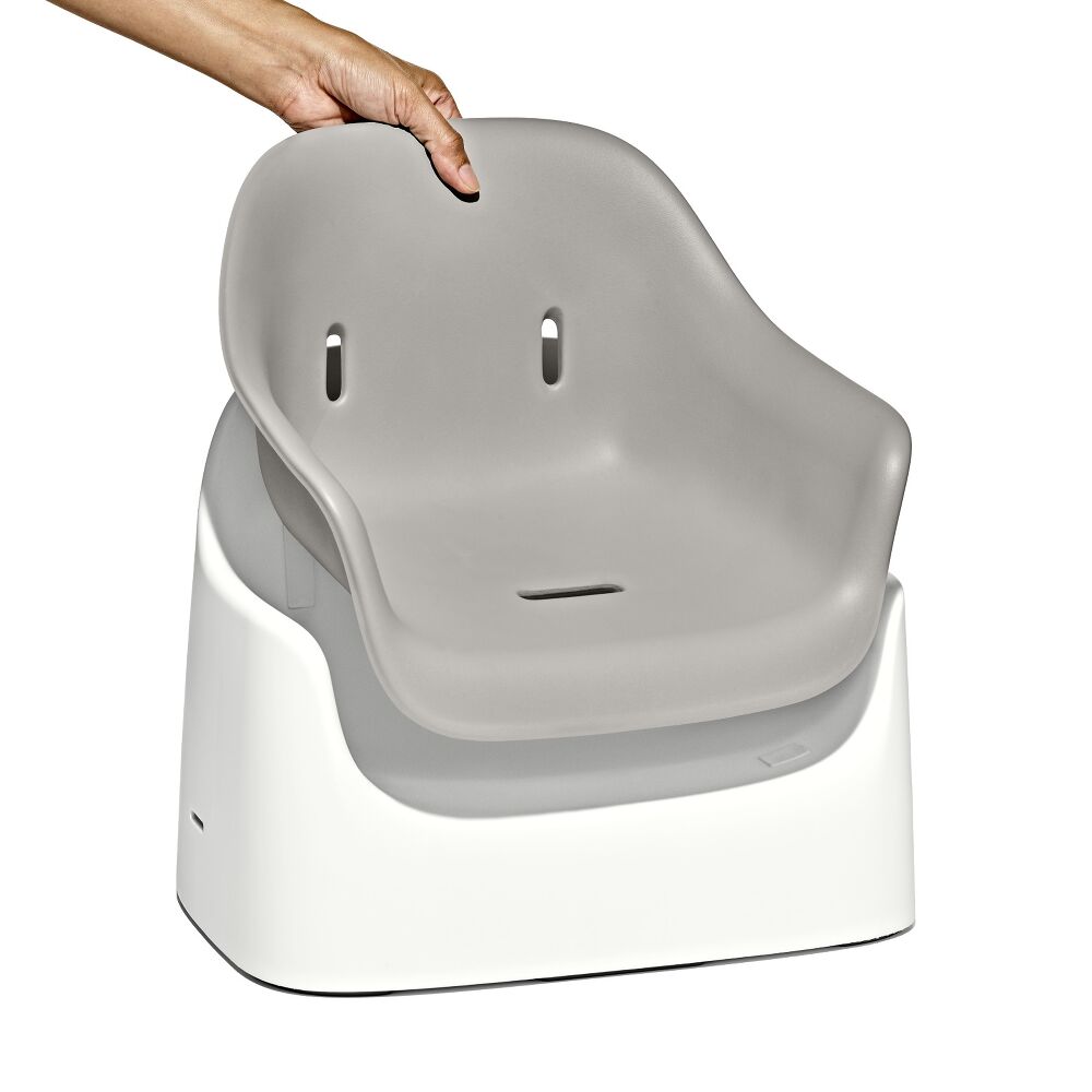 Nest Booster Seat with Removable Cushion D0
