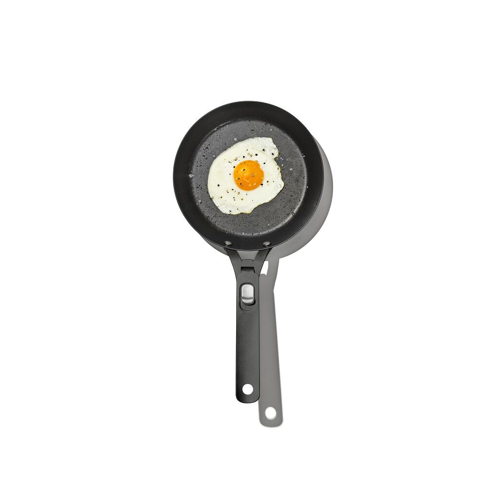 Carbon Steel With Removable Handle 8in Pan P7