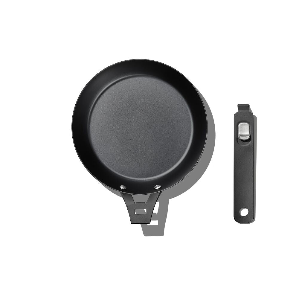 Carbon Steel With Removable Handle 8in Pan P7
