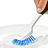 Nylon Bristle Dish Brush with Refills Q8