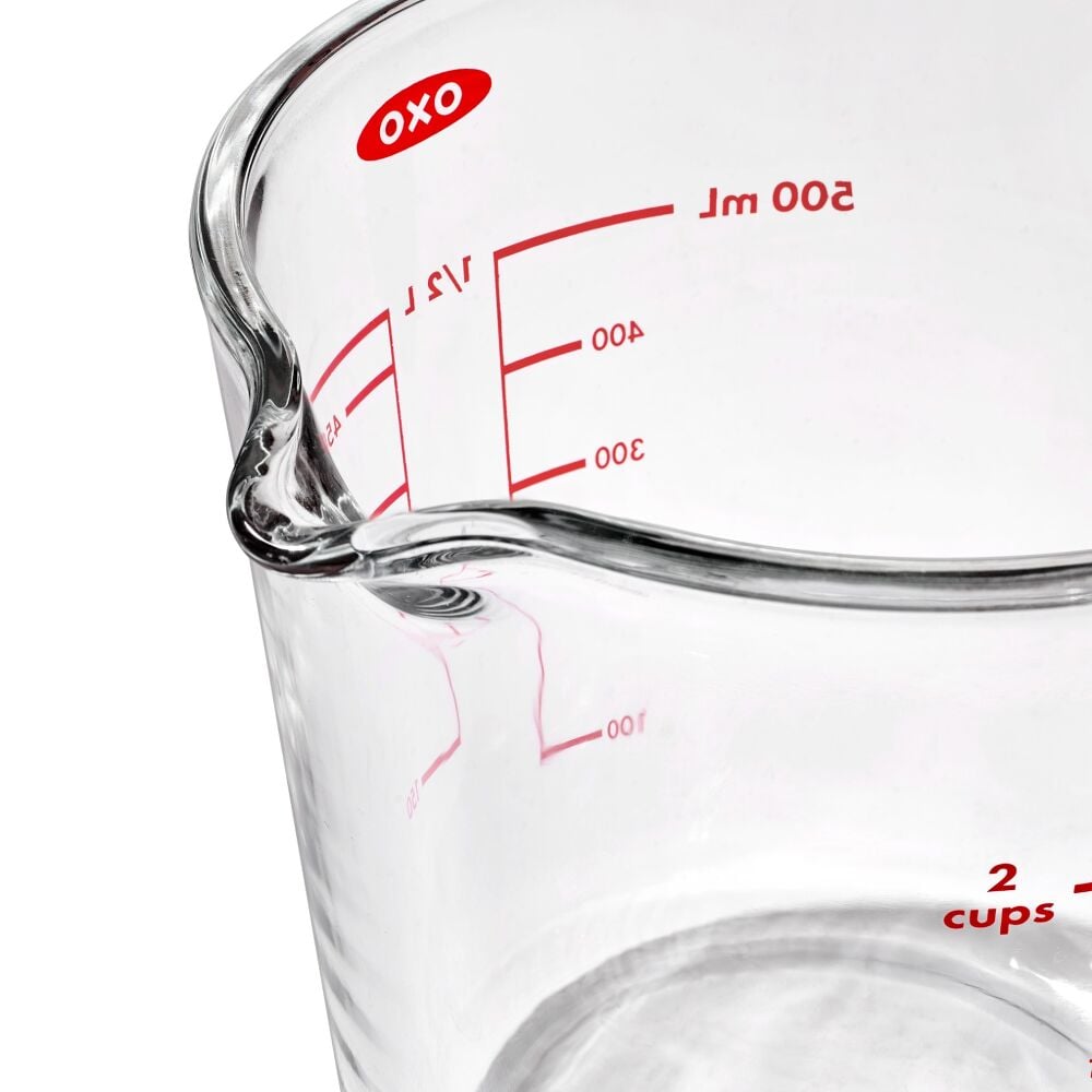 2 Cup Glass Measuring Cup with Lid C6